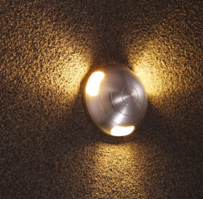 Moderne indirekte Wandaußenbeleuchtung warmes gelb