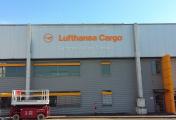 Lufthansa Beschriftung Rampe Lufthansa Beschriftung Rampe